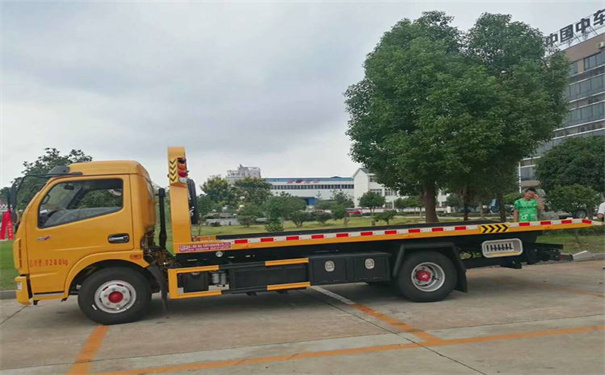广安定远24小时拖车救援电话号码，定远道路救援公司怎么收费的